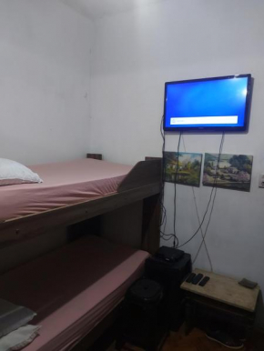 Femimimo Compartilhado em Dormitório em Conjugado Copacabana